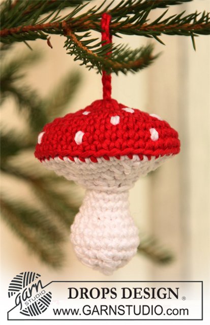 Новогодняя игрушка гриб - мухомор крючком