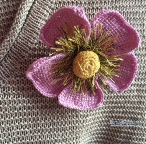 Брошка цветок Фиолетовое лето. Работа Аллы вязание и схемы вязания