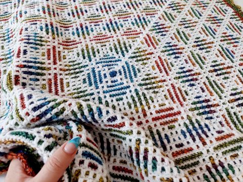 Интересная техника — мозаичное вязание крючком, подборка схем!