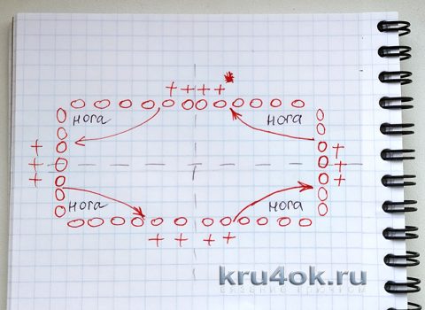 Рыжий бычок в колючках, игрушка связанная крючком, символ 2021 года