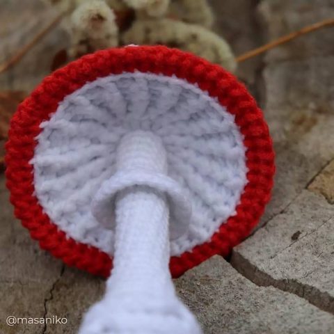 Как связать гриб мухомор крючком