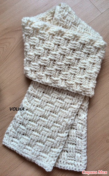 Мужской шарф крючком связан плетеным узором