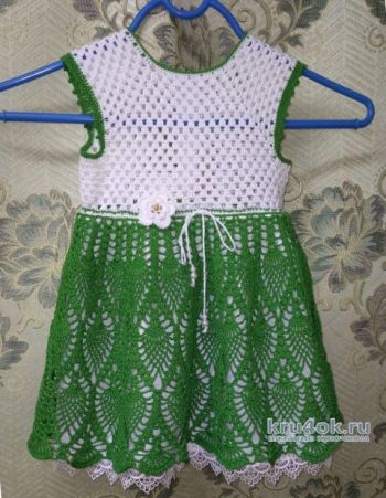 Платье для девочки, связанное крючком. Работа Марины